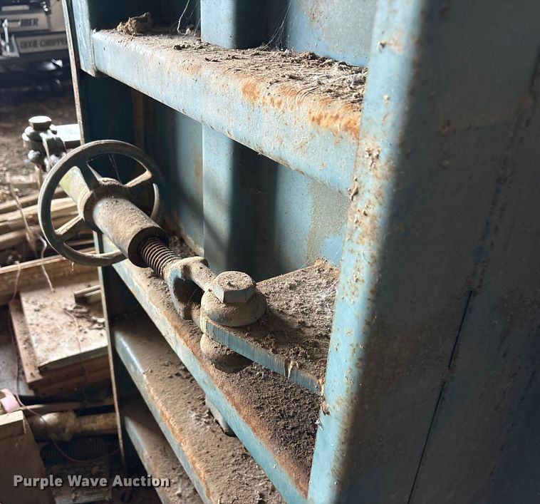 image for item EA7882 Marathon 6030-HD Cardboard compactor