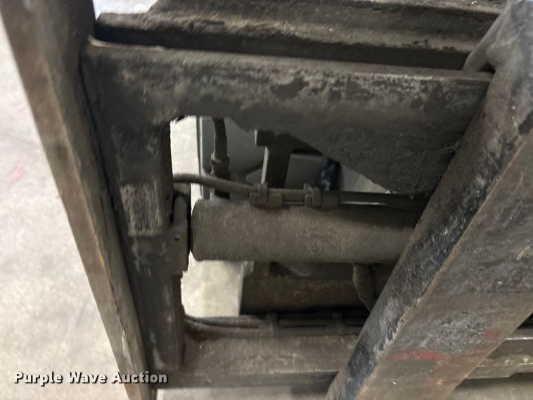 image for item EA7897 2018 UniCarriers PF50 forklift