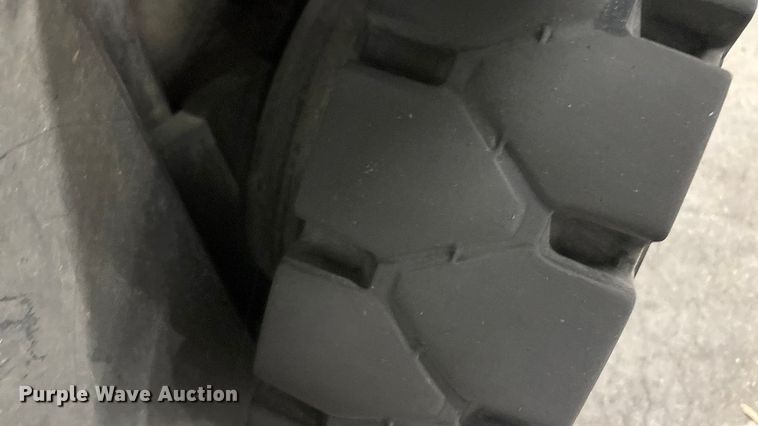 image for item EA7897 2018 UniCarriers PF50 forklift