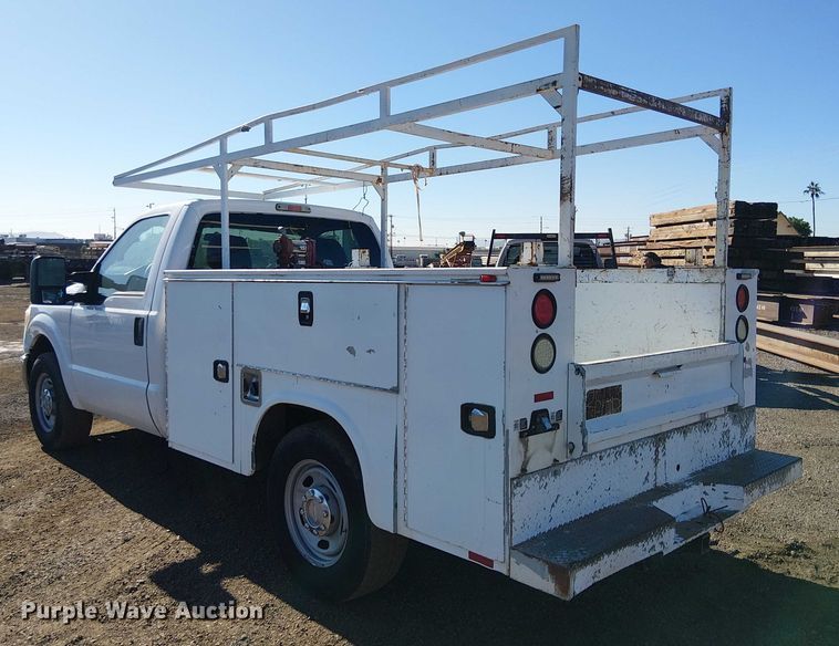 image for item EC1275 2016 Ford F250 Super Duty utility bed pickup truck