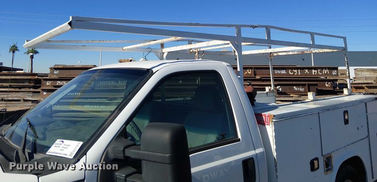 image for item EC1275 2016 Ford F250 Super Duty utility bed pickup truck