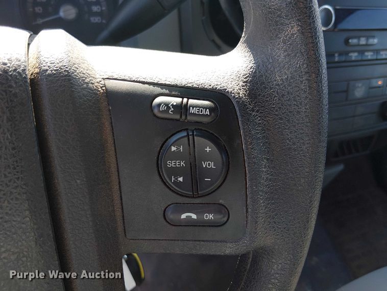 image for item EC1275 2016 Ford F250 Super Duty utility bed pickup truck