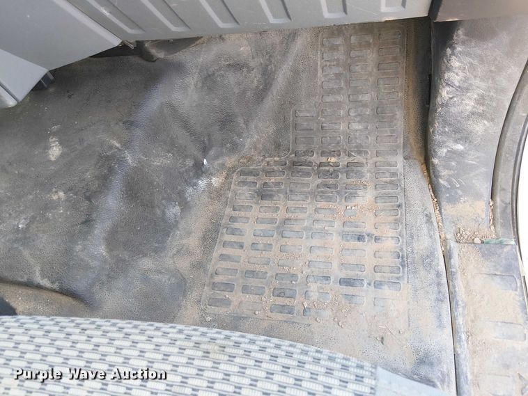 image for item EC1275 2016 Ford F250 Super Duty utility bed pickup truck