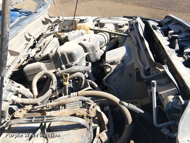 image for item EC1275 2016 Ford F250 Super Duty utility bed pickup truck