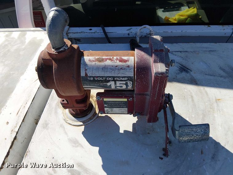 image for item EC1275 2016 Ford F250 Super Duty utility bed pickup truck