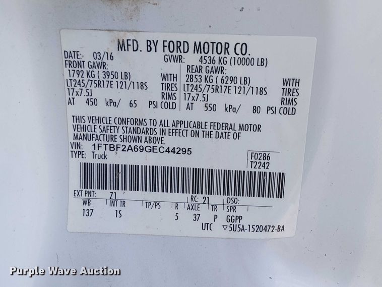 image for item EC1275 2016 Ford F250 Super Duty utility bed pickup truck