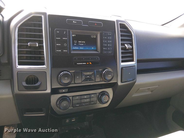 image for item EC1279 2015 Ford F150 SuperCrew pickup truck