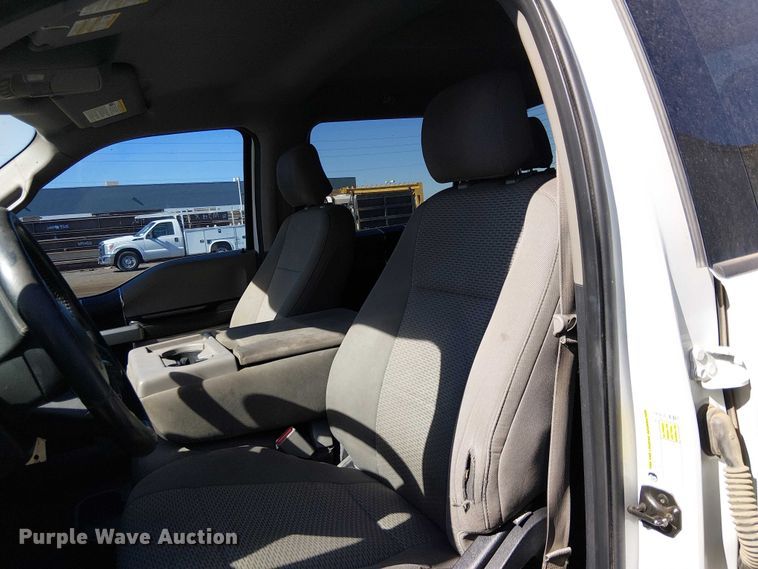 image for item EC1279 2015 Ford F150 SuperCrew pickup truck