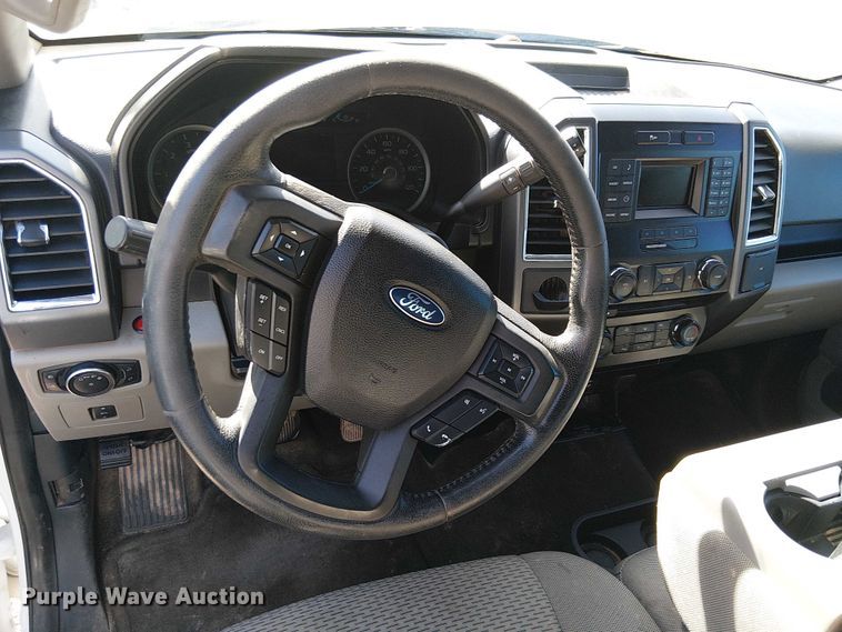 image for item EC1279 2015 Ford F150 SuperCrew pickup truck