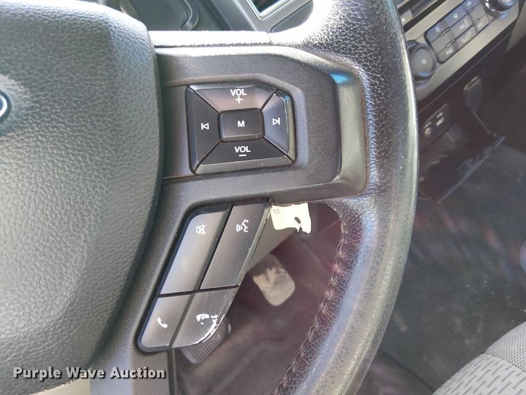 image for item EC1279 2015 Ford F150 SuperCrew pickup truck