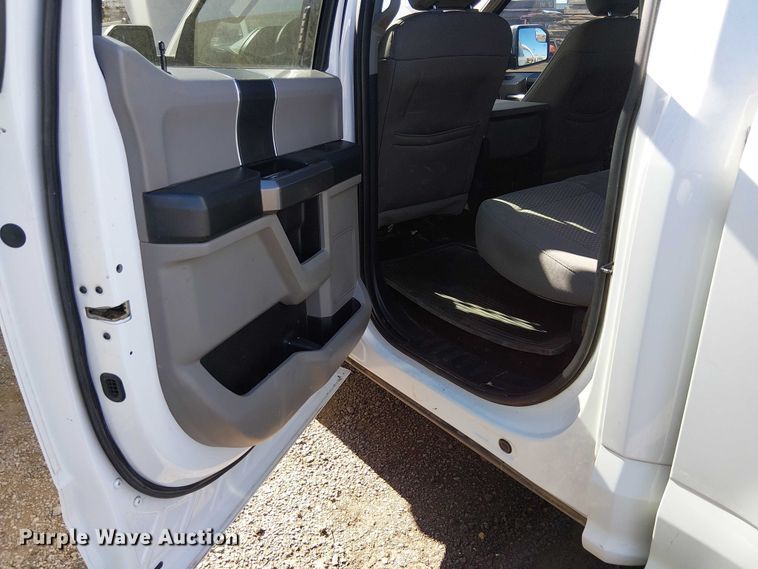 image for item EC1279 2015 Ford F150 SuperCrew pickup truck