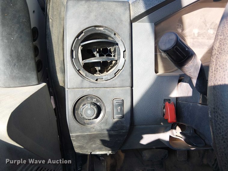 image for item EC1287 2015 Ford F250 Super Duty utility bed pickup truck