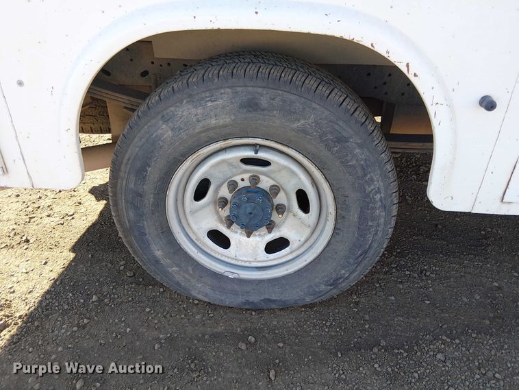 image for item EC1287 2015 Ford F250 Super Duty utility bed pickup truck