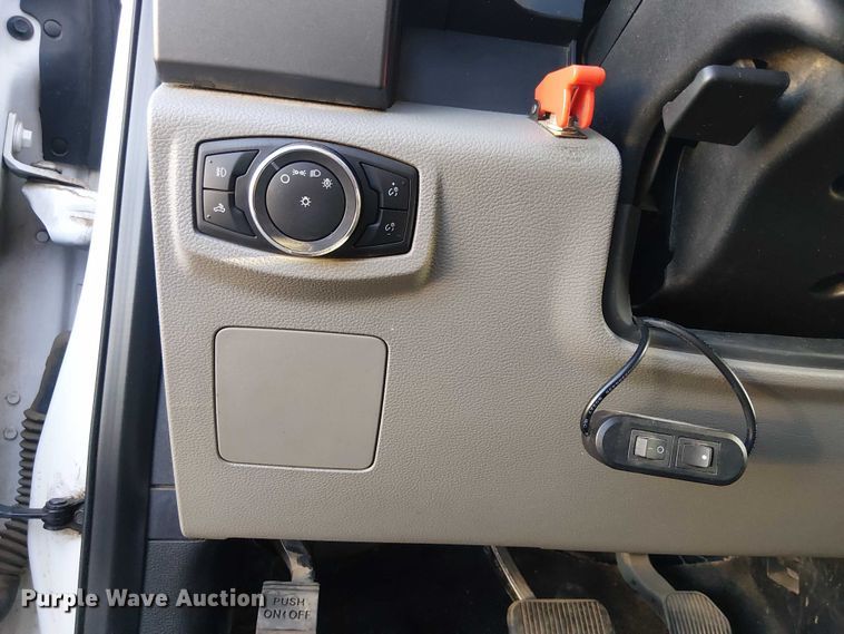 image for item EC1289 2016 Ford F150 SuperCrew pickup truck