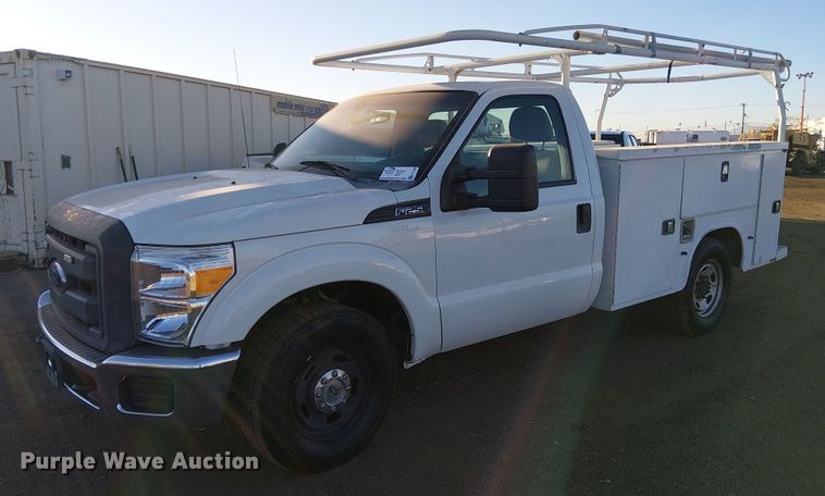 image for item EC1290 2015 Ford   F250 Super Duty utility bed pickup truck