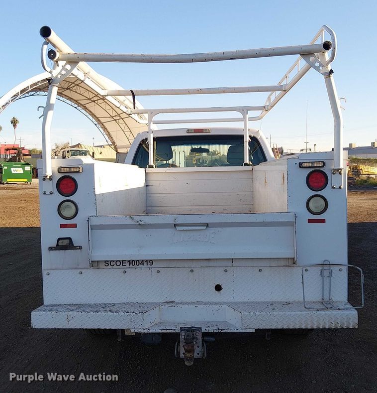 image for item EC1290 2015 Ford   F250 Super Duty utility bed pickup truck