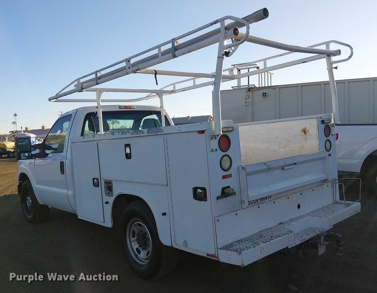 image for item EC1290 2015 Ford   F250 Super Duty utility bed pickup truck