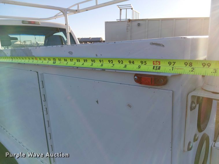 image for item EC1290 2015 Ford   F250 Super Duty utility bed pickup truck