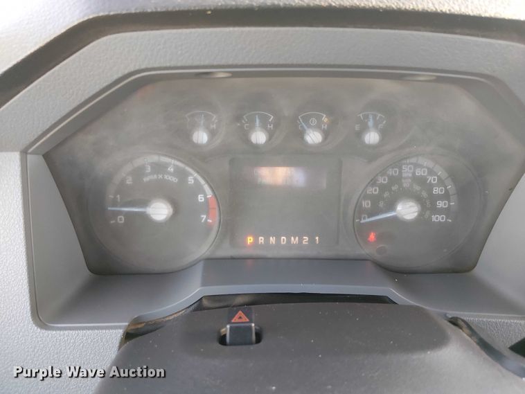 image for item EC1290 2015 Ford   F250 Super Duty utility bed pickup truck