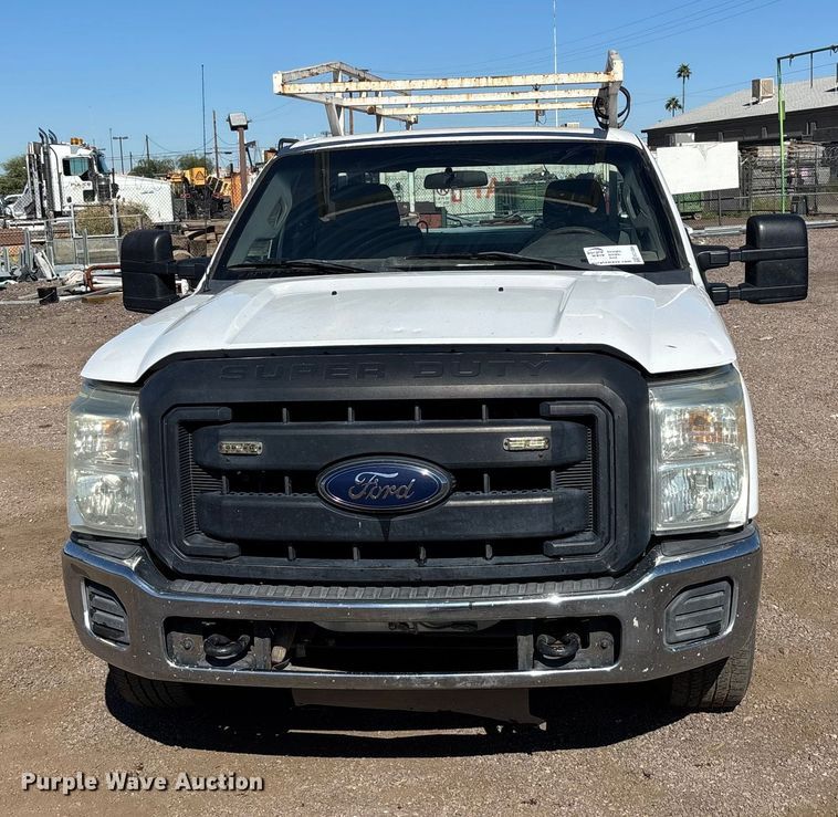 image for item EC1304 2016 Ford F250 Super Duty utility bed pickup truck
