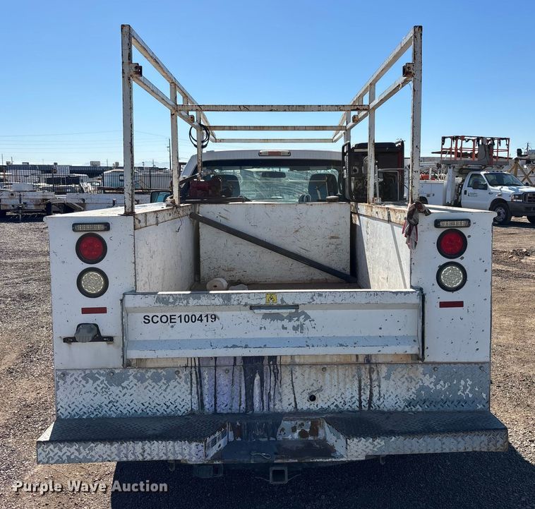 image for item EC1304 2016 Ford F250 Super Duty utility bed pickup truck