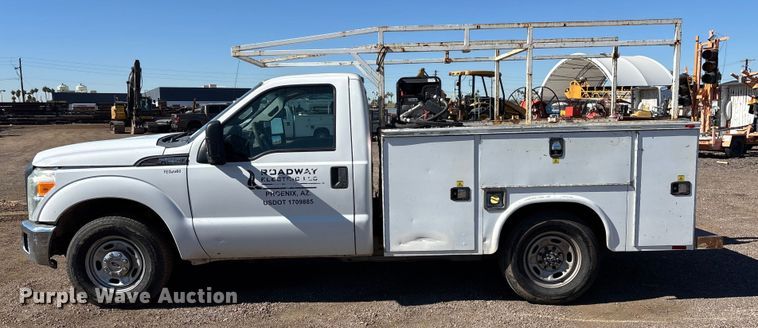 image for item EC1304 2016 Ford F250 Super Duty utility bed pickup truck