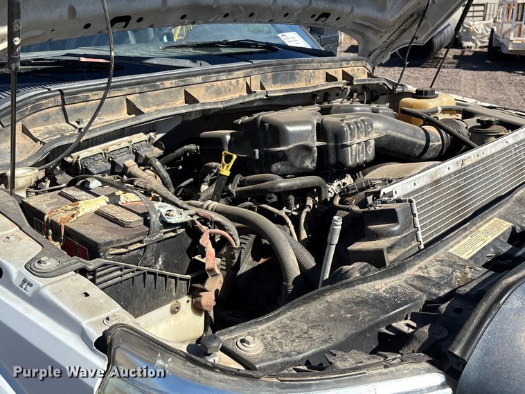 image for item EC1304 2016 Ford F250 Super Duty utility bed pickup truck