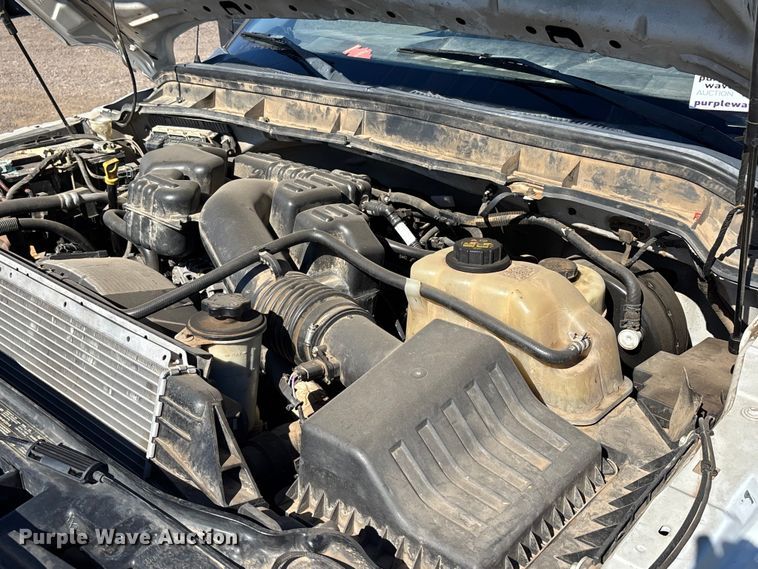 image for item EC1304 2016 Ford F250 Super Duty utility bed pickup truck