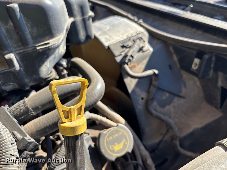 image for item EC1304 2016 Ford F250 Super Duty utility bed pickup truck