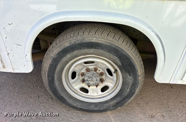 image for item EC1304 2016 Ford F250 Super Duty utility bed pickup truck