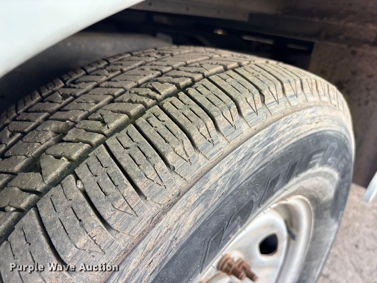 image for item EC1304 2016 Ford F250 Super Duty utility bed pickup truck