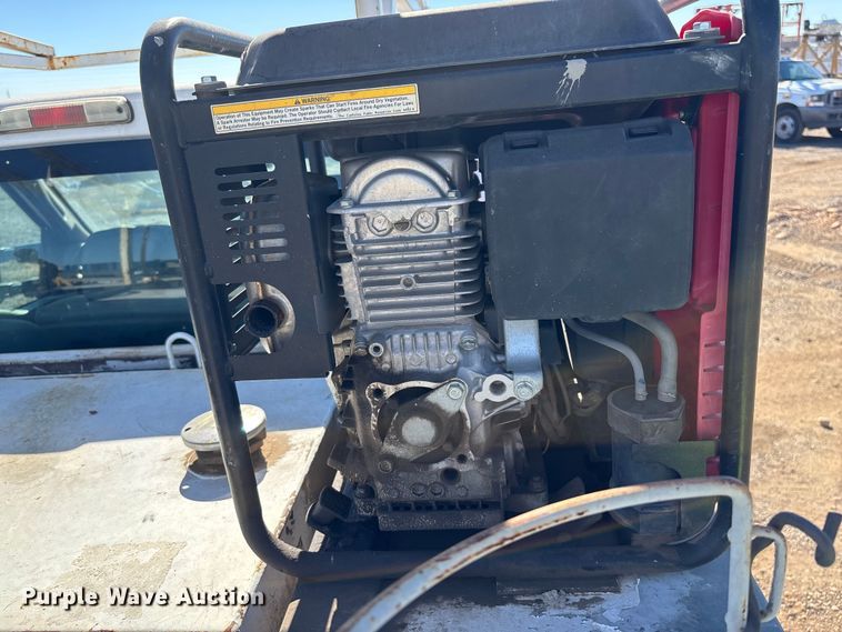 image for item EC1304 2016 Ford F250 Super Duty utility bed pickup truck