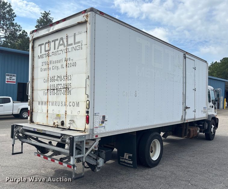 image for item EC3868 2008 GMC T6500 box truck