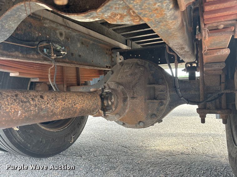 image for item EC3868 2008 GMC T6500 box truck