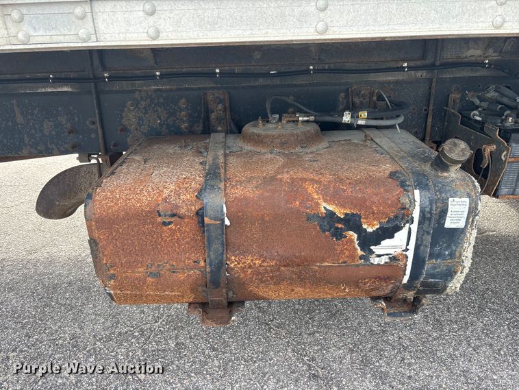 image for item EC3868 2008 GMC T6500 box truck