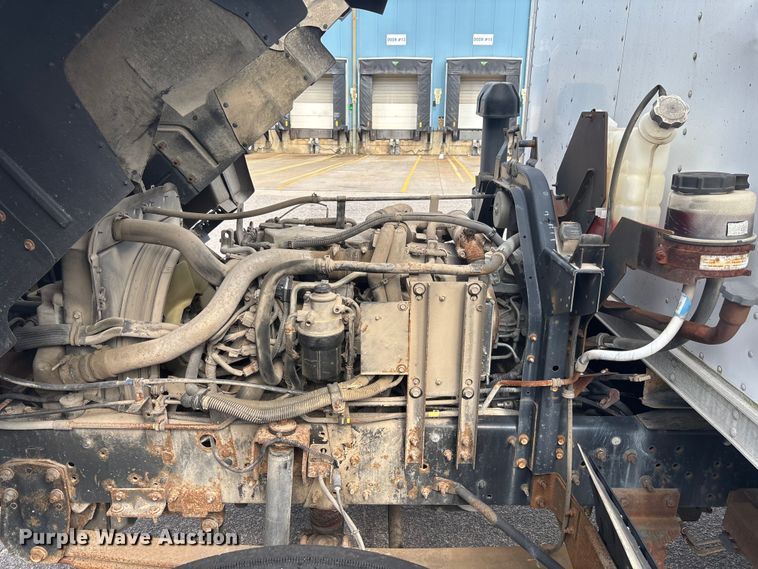 image for item EC3868 2008 GMC T6500 box truck