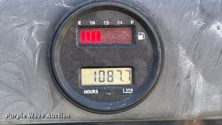 image for item ED2447 2015 Kawasaki Mule 4010 utility vehicle