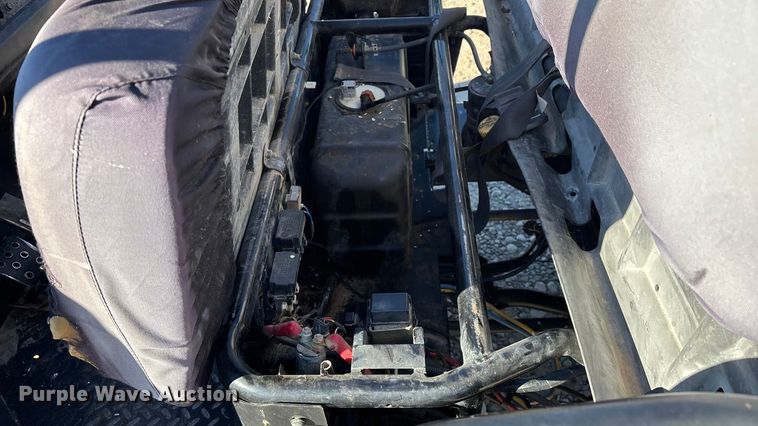 image for item ED2447 2015 Kawasaki Mule 4010 utility vehicle