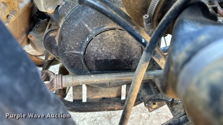 image for item ED2447 2015 Kawasaki Mule 4010 utility vehicle