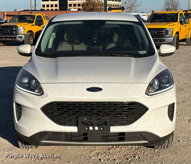 image for item EE3431 2021 Ford Escape SE SUV