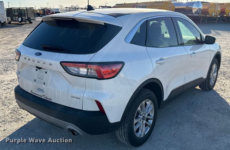image for item EE3431 2021 Ford Escape SE SUV