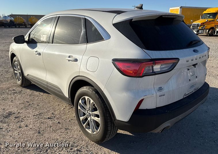 image for item EE3431 2021 Ford Escape SE SUV