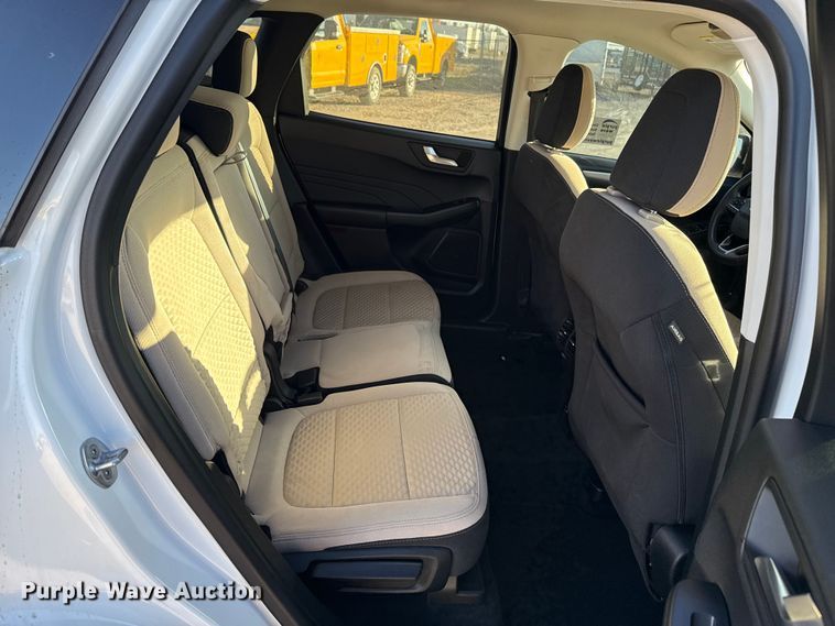 image for item EE3431 2021 Ford Escape SE SUV