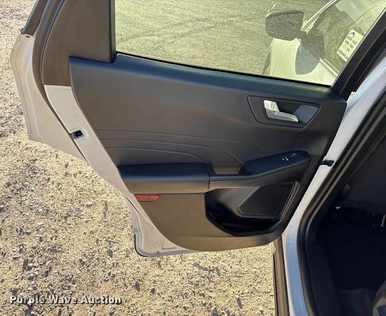 image for item EE3431 2021 Ford Escape SE SUV