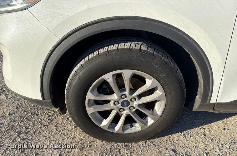 image for item EE3431 2021 Ford Escape SE SUV