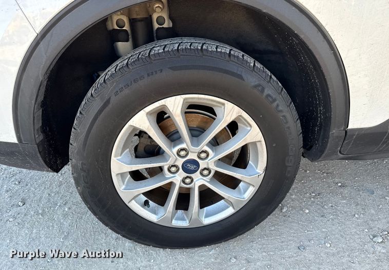 image for item EE3431 2021 Ford Escape SE SUV