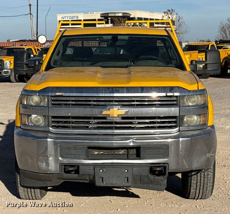 image for item EE3432 2015 Chevrolet Silverado 3500HD utility bed pickup truck