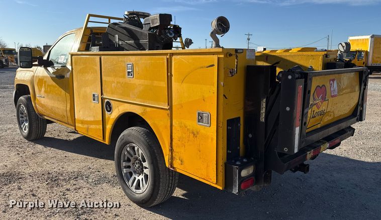 image for item EE3432 2015 Chevrolet Silverado 3500HD utility bed pickup truck