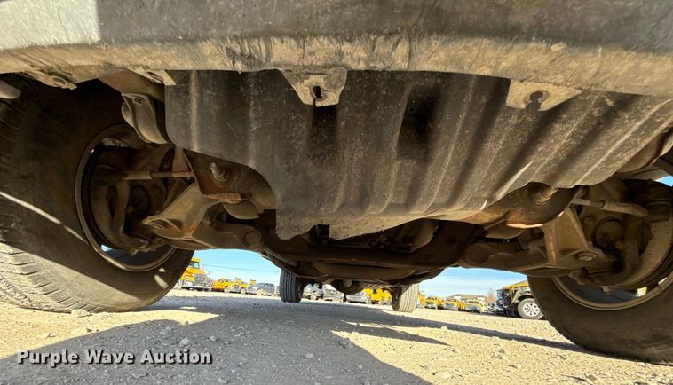 image for item EE3432 2015 Chevrolet Silverado 3500HD utility bed pickup truck