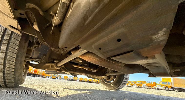 image for item EE3432 2015 Chevrolet Silverado 3500HD utility bed pickup truck